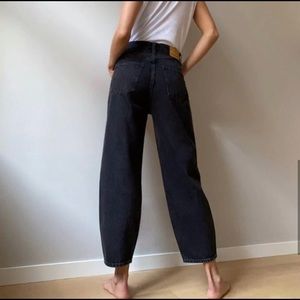 BNWOT Denim Forum The Gia High Rise Carrot 28L